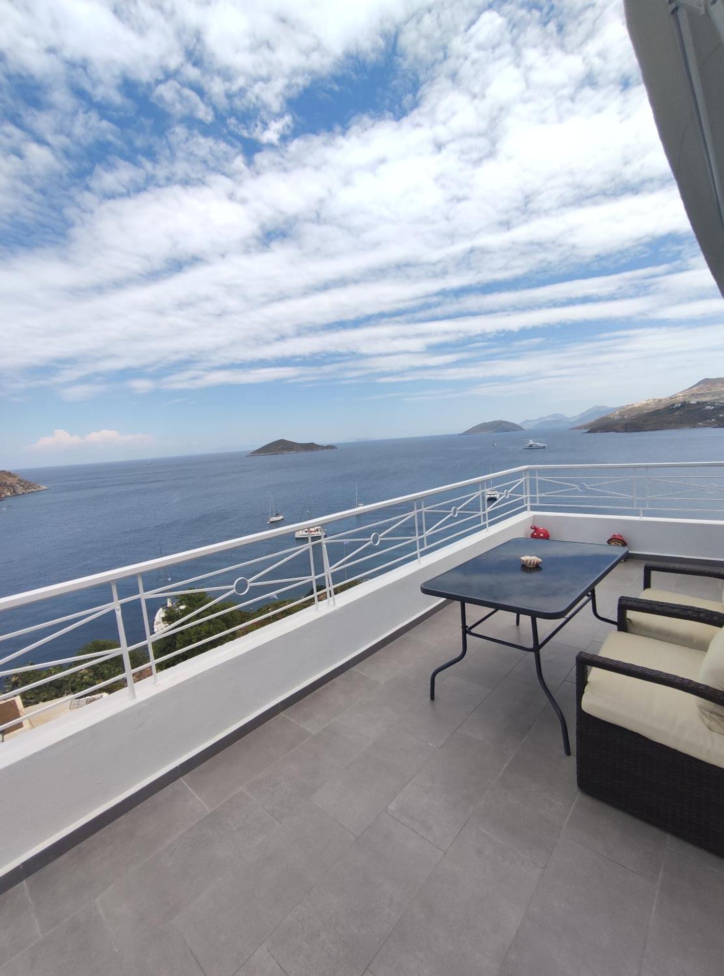 Infinity Blue Suite Panteli Exterior photo